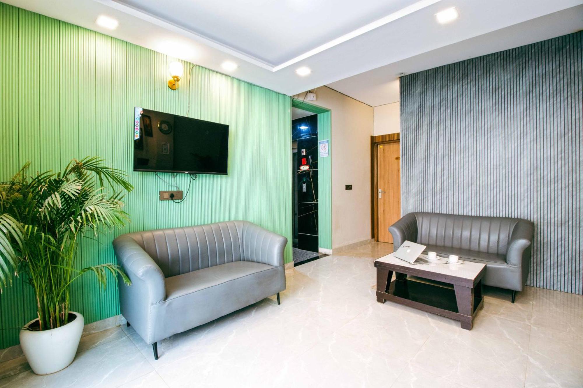 فندق Treebo Elite Corporate, Sector 62 نويدا المظهر الخارجي الصورة
