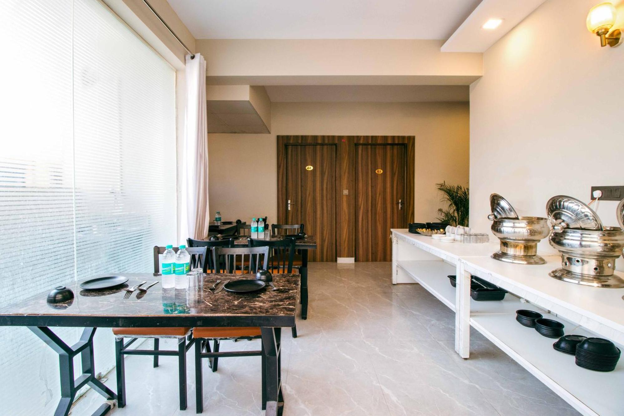 فندق Treebo Elite Corporate, Sector 62 نويدا المظهر الخارجي الصورة