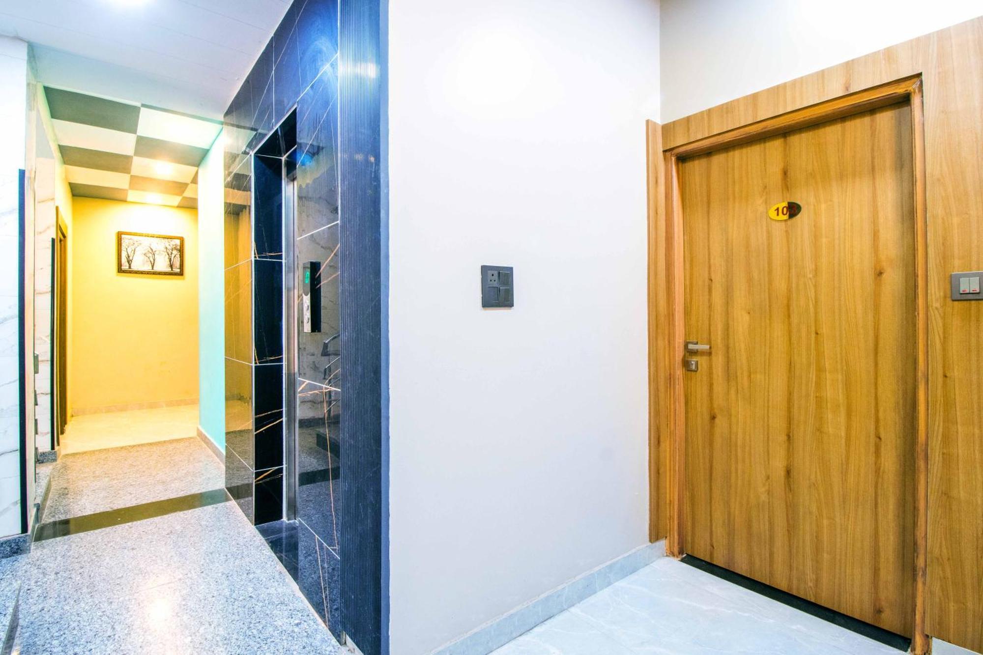 فندق Treebo Elite Corporate, Sector 62 نويدا المظهر الخارجي الصورة