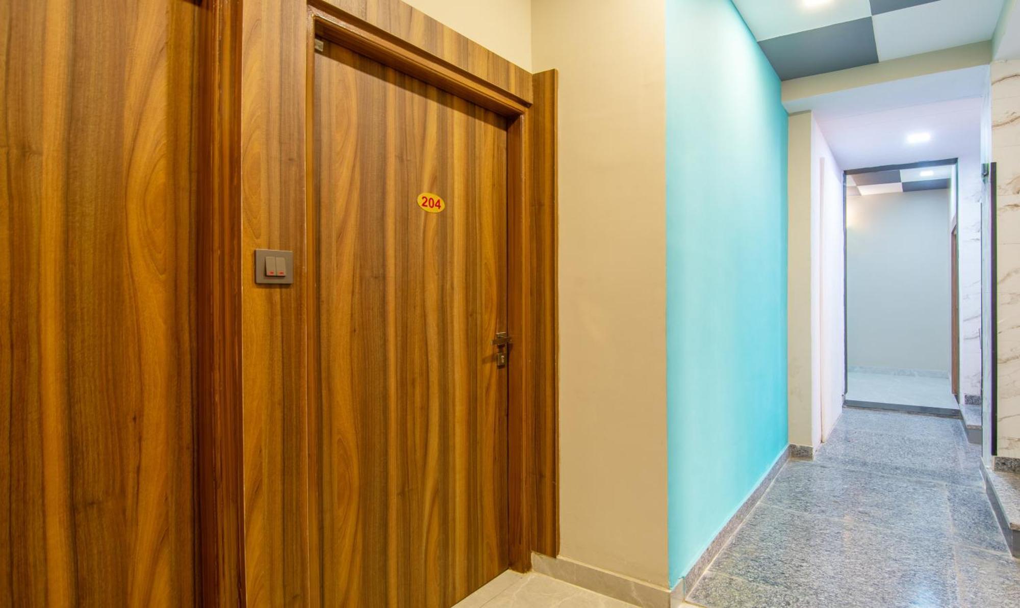 فندق Treebo Elite Corporate, Sector 62 نويدا المظهر الخارجي الصورة